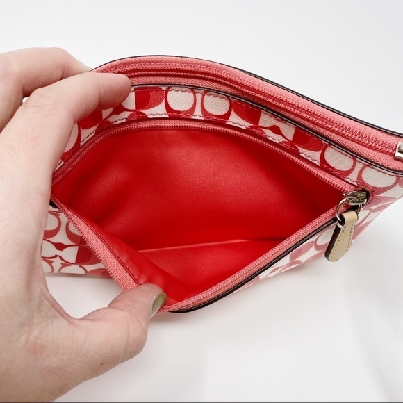 Coach Wristlet Go Go Peyton Dream Signature C Print Pink - Picture 4 of 13